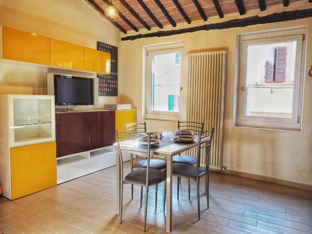 Contrada House By Francigenaapartments Siena Exterior foto